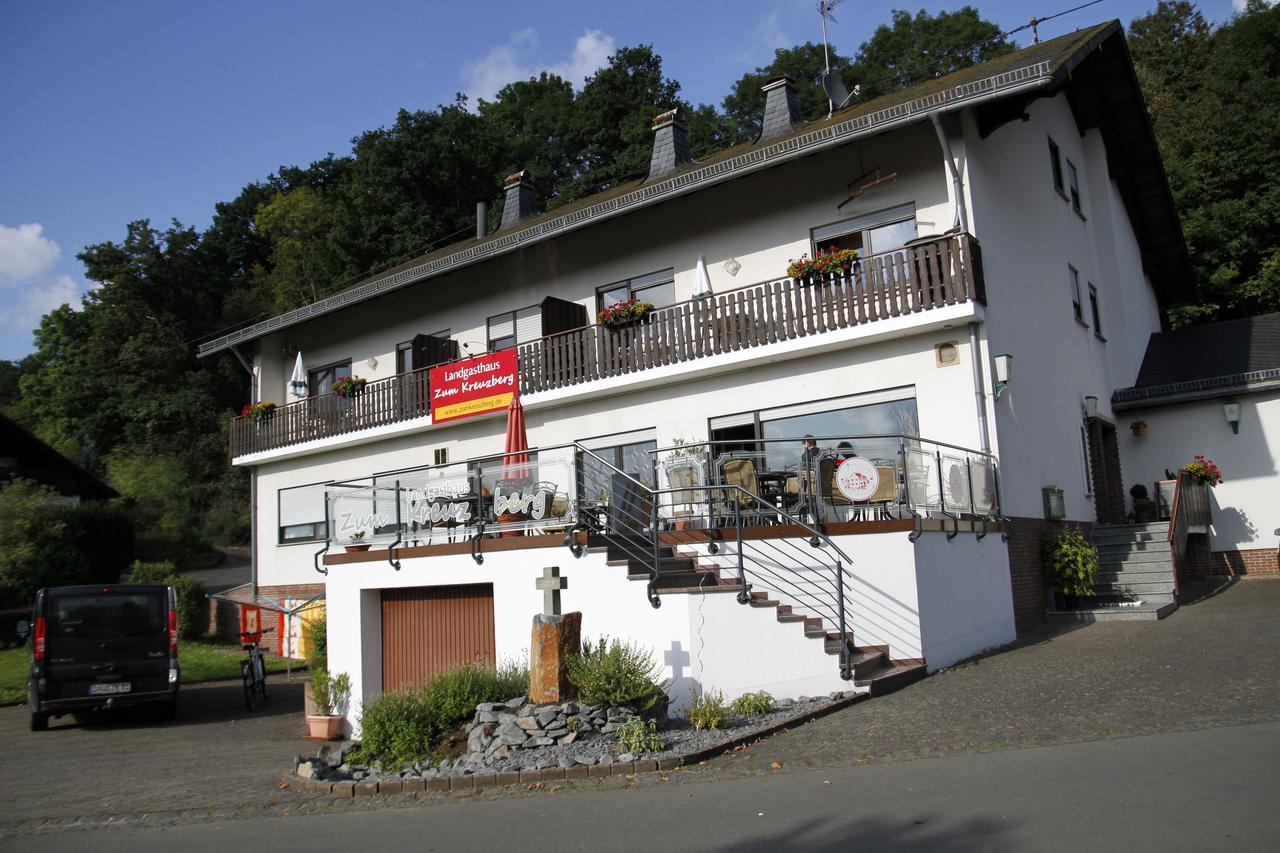 Landgasthaus Zum Kreuzberg Schonbach  Buitenkant foto